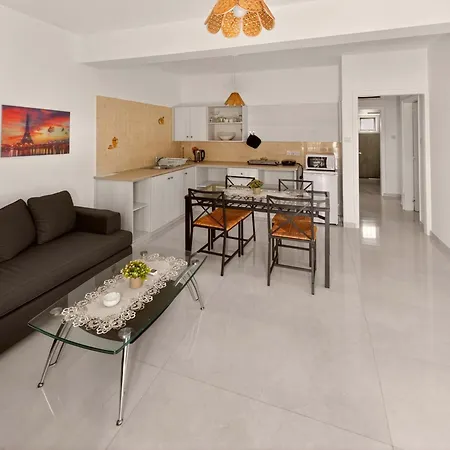 Napa Apartment *